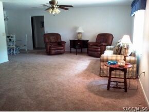 Living room------->