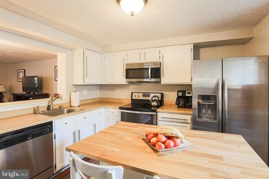 19 Dallington Ct, Perry Hall, MD 21128 - photo 4