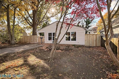 115 Piedmont Ave, Hampton, VA 23661 - photo 3