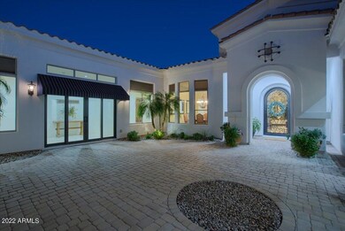Inviting Front Courtyard