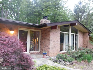 2406 Old Trace Ln, Reston, VA 20191 - photo 2