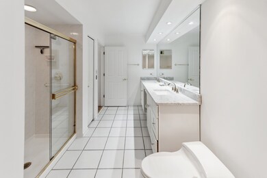 Princeton Club unit 306, Glenview, IL 60026 - photo 2