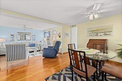 Dining/Living room