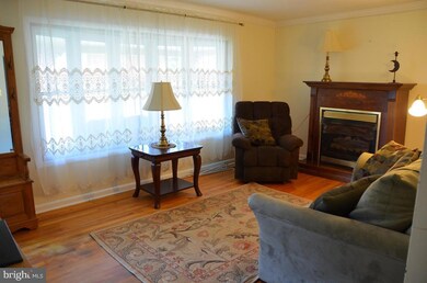 37 Amanda Ave, Leola, PA 17540 - photo 3