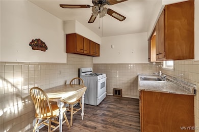 288 Vicksburg Ave, Tonawanda, NY 14150 - photo 4