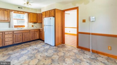 61 Woodstown Rd, Mullica Hill, NJ 08062 - photo 5