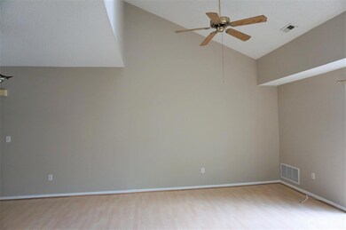 7108 Tamarron Dr, Plainsboro, NJ 08536 - photo 6