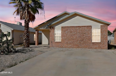 12313 Tierra Arena Dr, El Paso, TX 79938 - photo 2