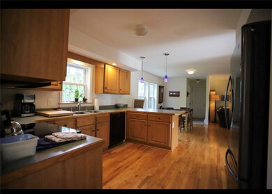 11 Poli St, Bristol, RI 02809 - photo 6