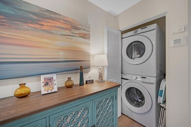 Entry Hallway w/WD closet