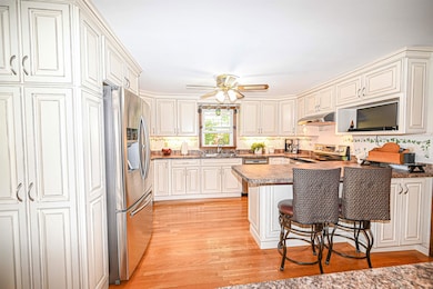 58 Tallant Rd, Pelham, NH 03076 - photo 6