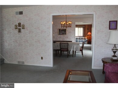 207 Ashford Dr, Broomall, PA 19008 - photo 6