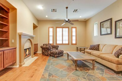005_Living Room