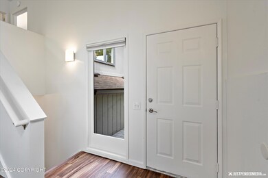 3600 Entry Way