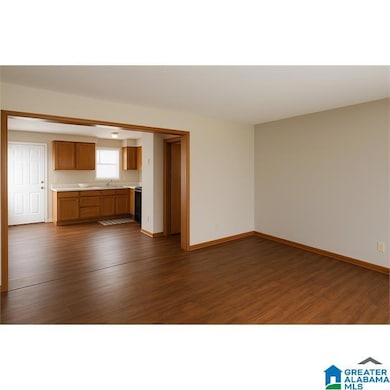 611 Center Way S, Birmingham, AL 35205 - photo 3