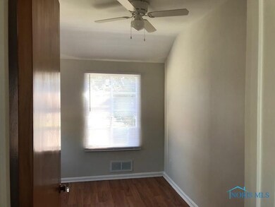 2536 Castleton Ave, Toledo, OH 43613 - photo 7