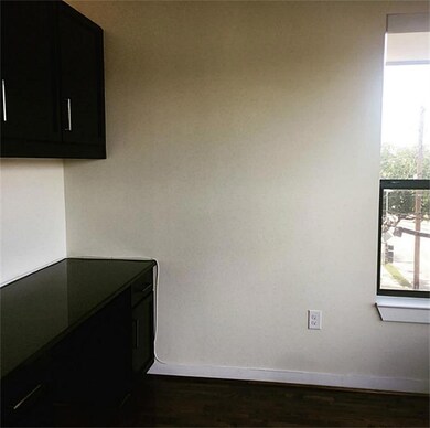 3833 Dunlavy St unit 613, Houston, TX 77006 - photo 6