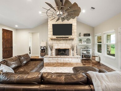 323 Kendall Cir, Weatherford, TX 76088 - photo 7