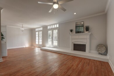 3 Courtyard Circle-10