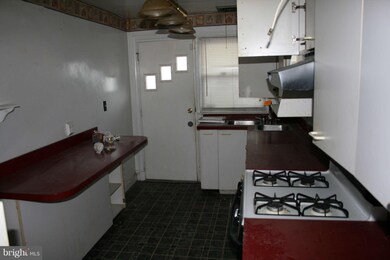 1209 Dalton Rd, Parkville, MD 21234 - photo 3