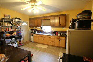 Spacious 15x12 Eat-in Kitchen w/ Plenty of Wood Ca
