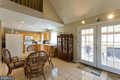 442 Mission Ln, Bunker Hill, WV 25413 - photo 7