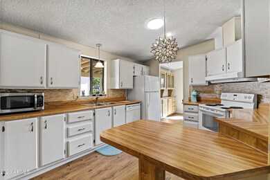 Kitchen (1)