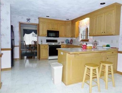 10 Reagan Ave, Franklin, MA 02038 - photo 4