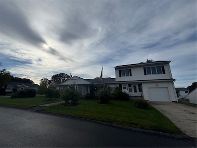 13 Ivanhoe St, Johnston, RI 02919 - photo 2