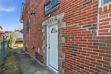 114-47 173rd St, Jamaica, NY 11434 - photo 7