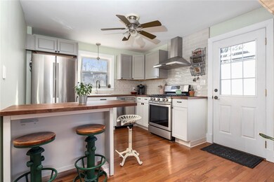 20 Brown Ave, North Providence, RI 02911 - photo 4