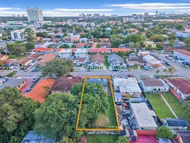 2811 SW 3rd St, Miami, FL 33135 - photo 3