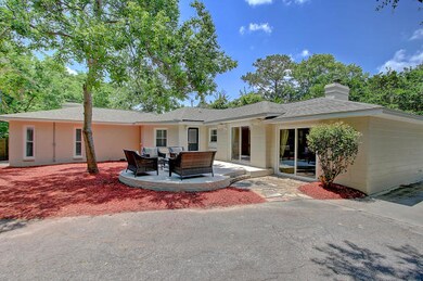 1327 Saint Clair Dr (32)0032