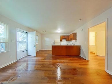 1653 Dane St unit 2B, Greensboro, NC 27405 - photo 3