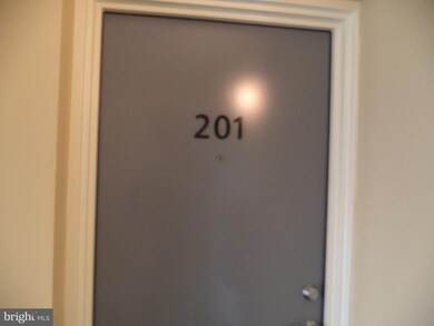 1142 Cove Rd unit 201, Annapolis, MD 21403 - photo 2