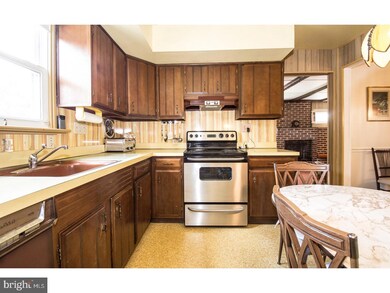 4063 1st Ave, Lafayette Hill, PA 19444 - photo 6