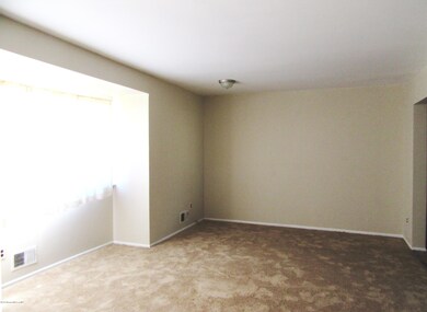 R3 Quincy Cir, Dayton, NJ 08810 - photo 4