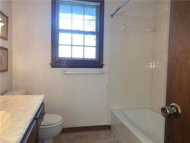 6915 Widmer Rd, Shawnee, KS 66216 - photo 4