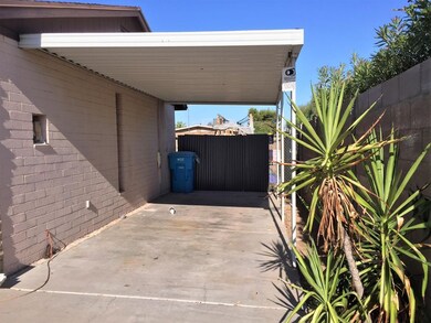 CARPORT