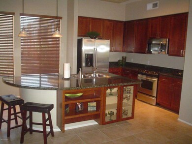 Kitchen with breakfast bar