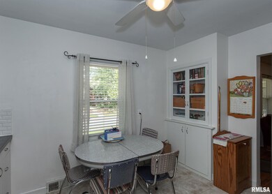 1933 Pershing Ave, Davenport, IA 52803 - photo 7