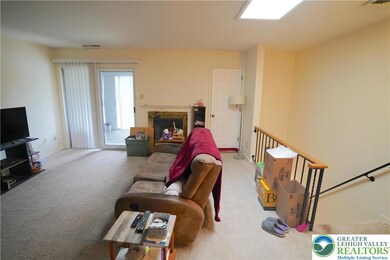 2703 Rolling Green Dr unit 703, MacUngie, PA 18062 - photo 2