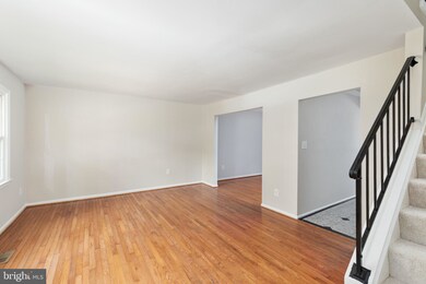 7710 Groveland Heights Ct, Springfield, VA 22153 - photo 3