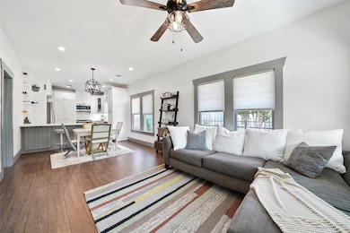 325 N Sidney St, Houston, TX 77003 - photo 5