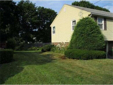 21 Dexter St, Peabody, MA 01960 - photo 2