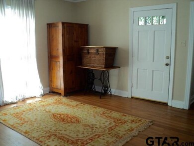 642 Wilma St, Tyler, TX 75701 - photo 5