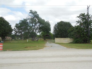 7029 Fm 1753, Denison, TX 75021 - photo 2