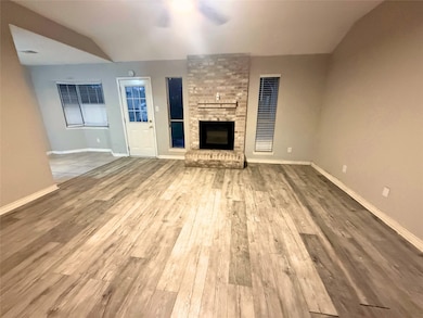 2806 Ashley St, La Marque, TX 77568 - photo 4