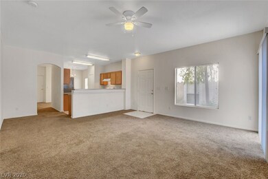 2556 Lazy Saddle Dr, Henderson, NV 89002 - photo 5