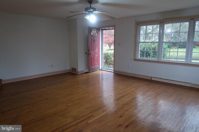 227 Canterbury Dr, Wallingford, PA 19086 - photo 3